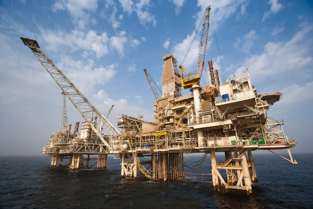 Нефтегазовая платформа Центральный Азери