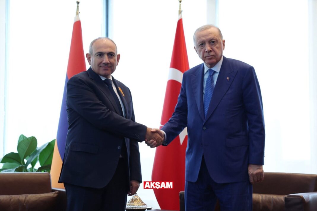 Реджеп Тайип Эрдоган и Никол Пашинян на встрече в Нью-Йорке 23 сентября 2026 года