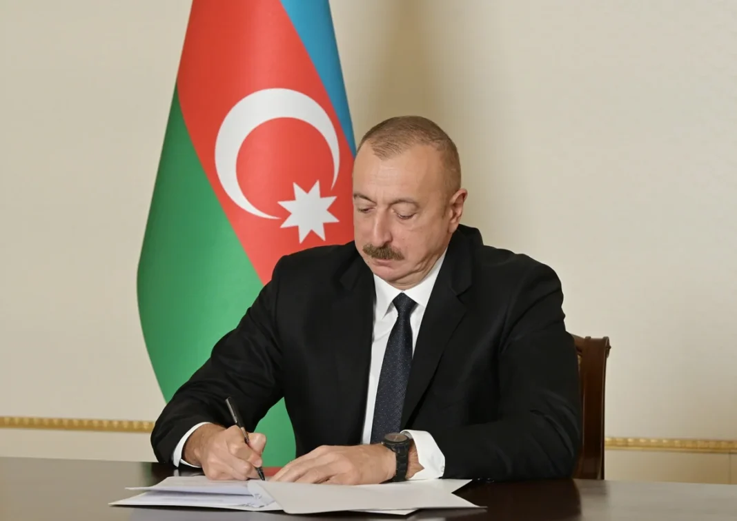 Ильхам Алиев утвердил программу развития металлургии Президент Ильхам Алиев на совещании по развитию горнодобывающей и металлургической промышленности