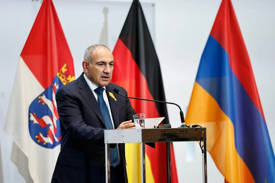 Премьер-министр Армении Никол Пашинян на церемонии вручения Гессенской премии мира