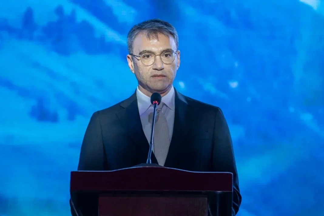 Председатель AzerGold Закир Ибрагимов Председатель правления AzerGold Закир Ибрагимов