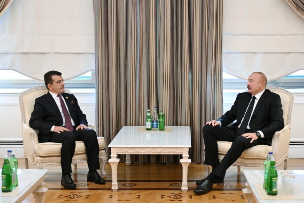 aliyev-icesco-meeting Президент Азербайджана Ильхам Алиев на встрече с генеральным директором ИСЕСКО Салемом бин Мухаммедом аль-Маликом
