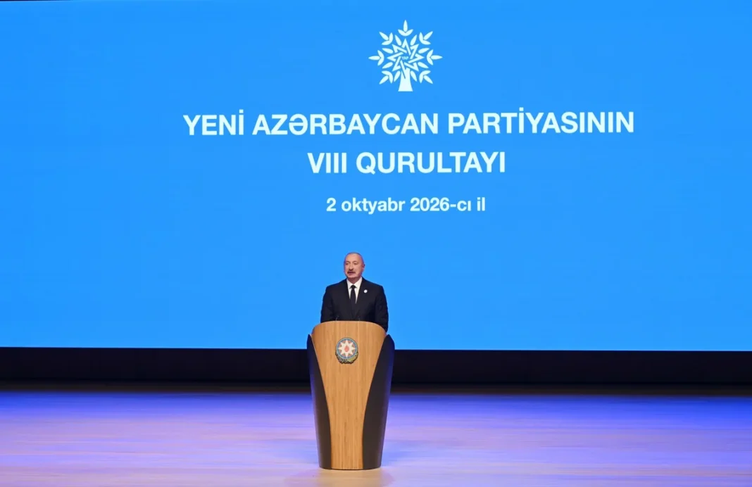 aliyev-yap-congress Президент Ильхам Алиев выступает на VIII съезде партии «Ени Азербайджан»