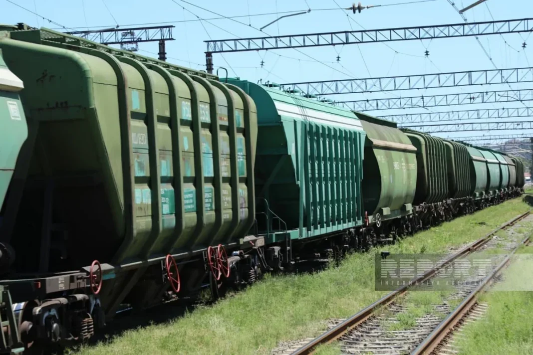azerbaijan-armenia-trade-oct19 Флаги Азербайджана и Армении