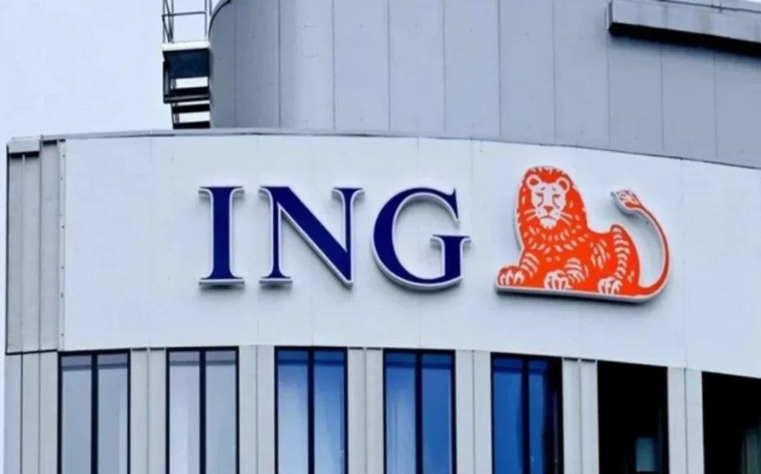 ing-azerbaijan-growth-forecast Логотип банковской группы ING на здании