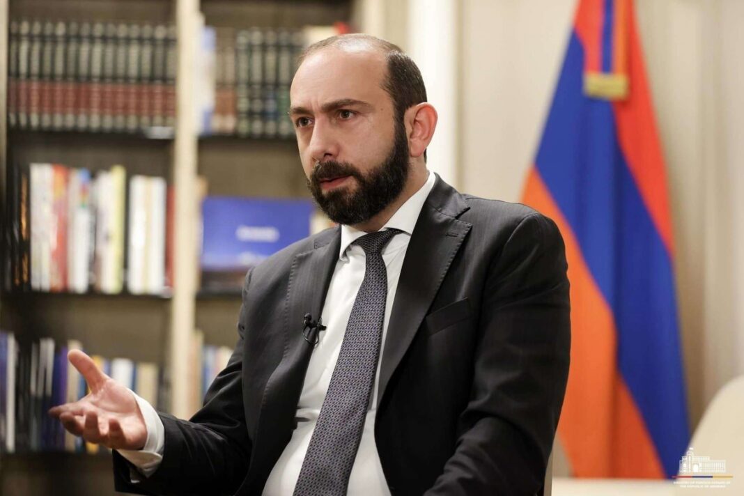 mirzoyan-enclave-exchange Министр иностранных дел Армении Арарат Мирзоян