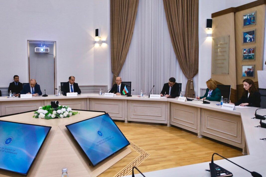 Переговоры в Министерстве энергетики Азербайджана под председательством Парвиза Шахбазова